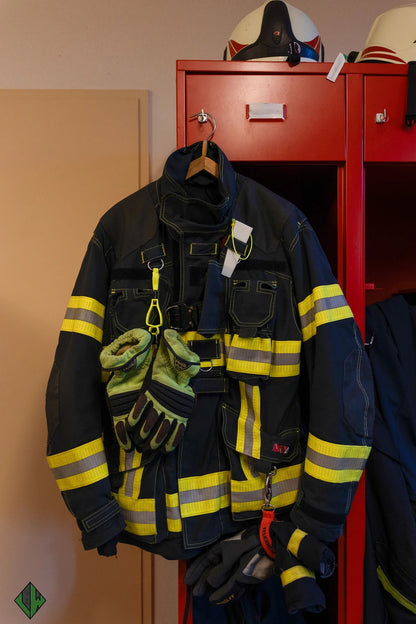 Feuerwehrkeil nachtleuchtend